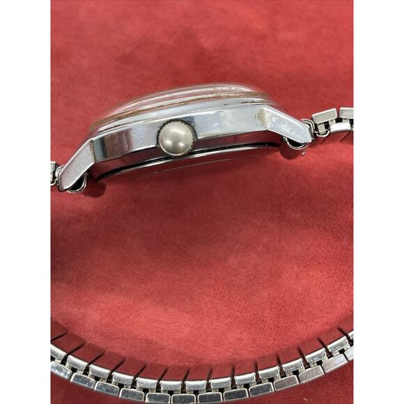 Vintage Men's TIMEX Mechanical Watch, Day/Date 16850 2773 Runs - Picture 5 of 8